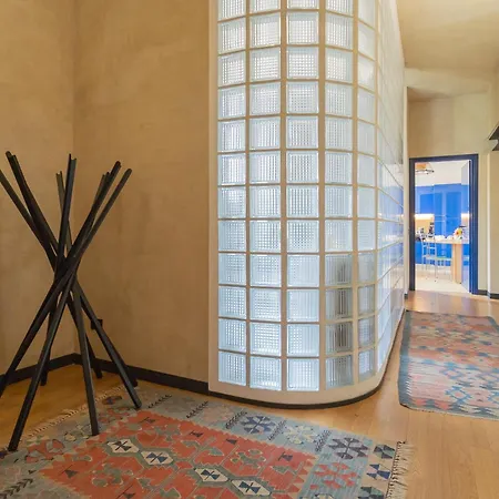 Night At The Museum - Free Parking By Rent