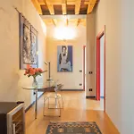 Night At The Museum Apartment דירה קומו