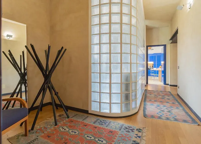 Night At The Museum - Free Parking By Rent