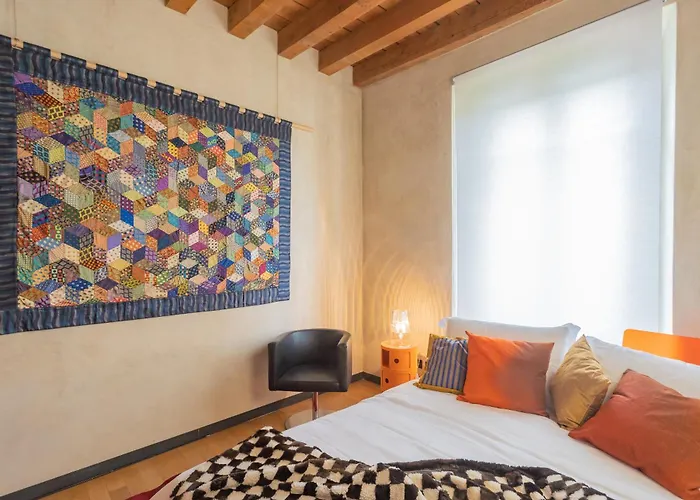 Night At The Museum - Free Parking By Rent